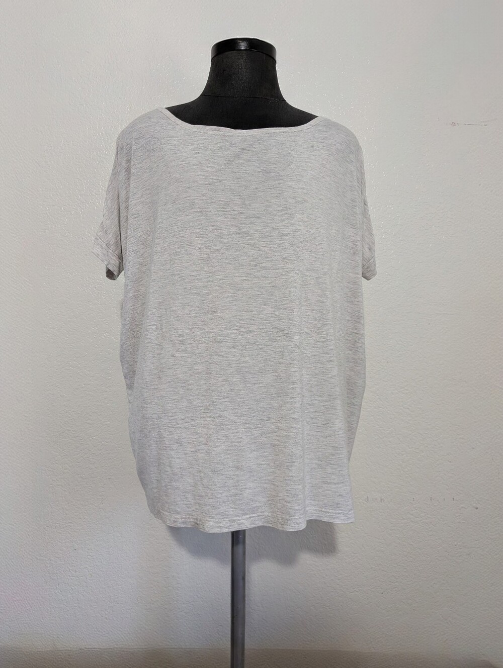 Piko 1988 Light Gray Short Sleeve Scoop Neck Top